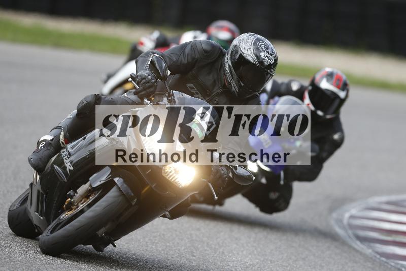/53 16.09.2025 Track Day Domi Aegerter ADR/Gruppe gruen/44